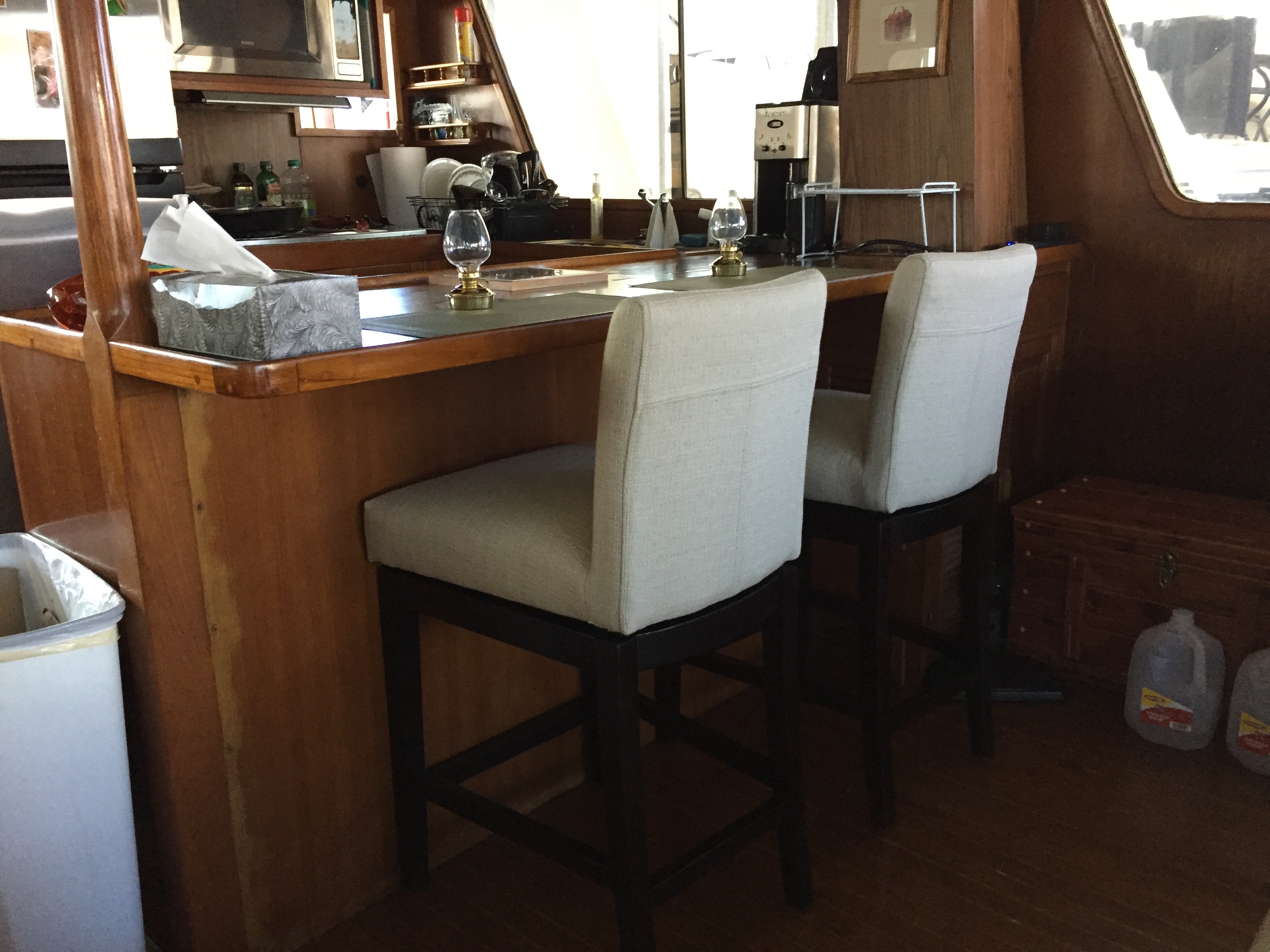 A wood-trimmed bar links the salon and galley.