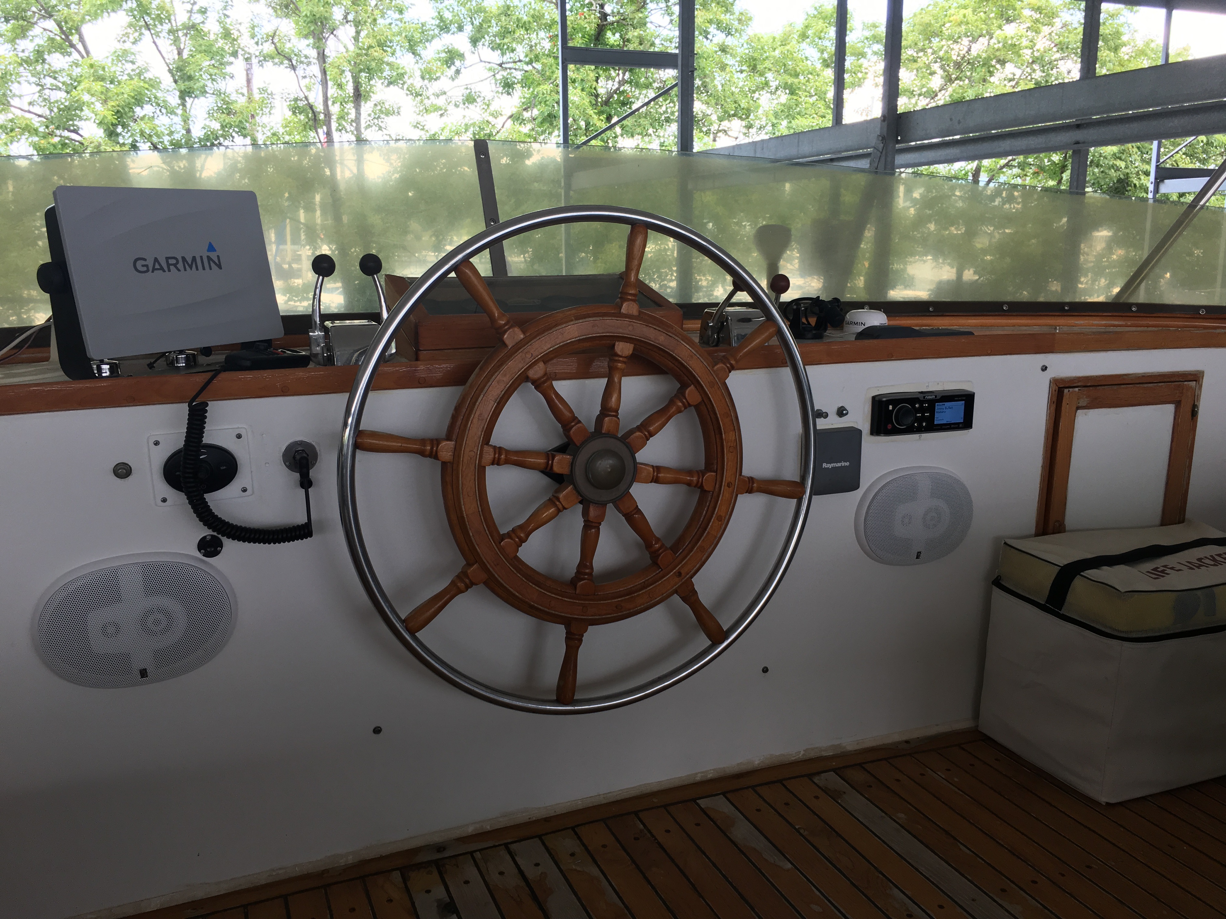 The traditional wheel and modern navigation display.